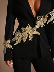 Radiana 女士优雅奢华黑色西装套装 - 金线刺绣西装外套 + 黑色长裤，两件套。精致的3D立体花卉刺绣装饰，适合商务、会议、宴会、派对和正式场合。 - 黑色 - 查看 12