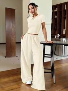 SHEIN EZwear 2 件套夏季灰色紧身短袖 T 恤和宽松运动裤，休闲装