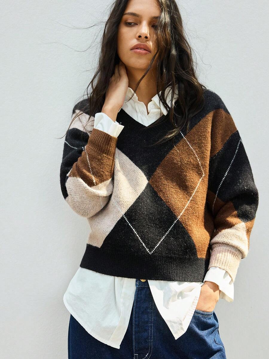 Maija 女士都市几何格纹艺术线条V领宽松休闲柔软蓬松毛衣，优雅百搭，适合感恩节、圣诞节、新年派对、婚礼宾客等场合，休闲时尚基础款外套