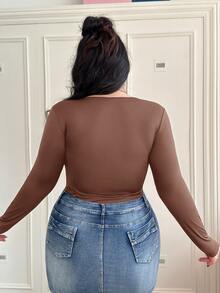 SHEIN EZwear 大码纯色圆领常规肩部长袖连体衣，适合秋冬季、圣诞节、新年、感恩节、派对、婚礼、海滩、毕业典礼等场合，时尚优雅，休闲百搭，适合外出、约会、预约、通勤等各种场合。 - 棕色 - 查看 10