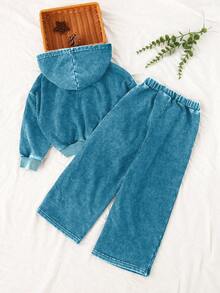 SHEIN Playful Pals Bộ áo khoác denim ngắn có mũ trùm đầu màu đen rộng rãi cho bé gái và quần denim dệt kim thẳng thoải mái, mềm mại và thoải mái khi mặc hàng ngày, tối giản và thời trang - Màu xanh hải quân - Xem 2