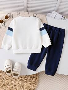 SHEIN Playful Pals 2 pièces Ensemble décontracté pour bébé garçon, sweat-shirt à col ras-du-cou à manches longues avec imprimé rayé de cheval et pantalon, convient pour les sorties en automne/hiver - Multicolore - Voir 2