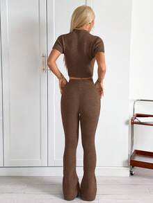 SHEIN EZwear 女士纯色圆领罗纹无袖针织上衣和喇叭裤时尚百搭套装 - 巧克力棕 - 查看 2