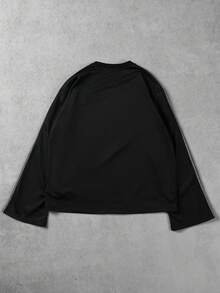 Manfinity Campus Court 美学帖子——男士字母图案圆领休闲宽松长袖T恤 男士长袖上衣 黑色长袖男士黑色长袖男士长袖上衣 - 黑色 - 查看 2