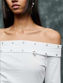 Nöista Off-Shoulder Top With Metal Hardware Detailing, Offering A Bold Alternative-Inspired Design Suitable For Women's Spring Break Outfits Outfits; A Striking Piece That Works For Casual Business Looks, Modern Formal Styling, Elevated Everyday Wear, Festive Birthday Outfits For Women Clothes Dressing And Refined Valentine's Day. - White - View 4