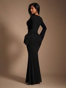 Radiana 女士优雅休闲黑色喇叭长袖鱼尾连衣裙，修身简约时尚基本款连衣裙 - 黑色 - 查看 2