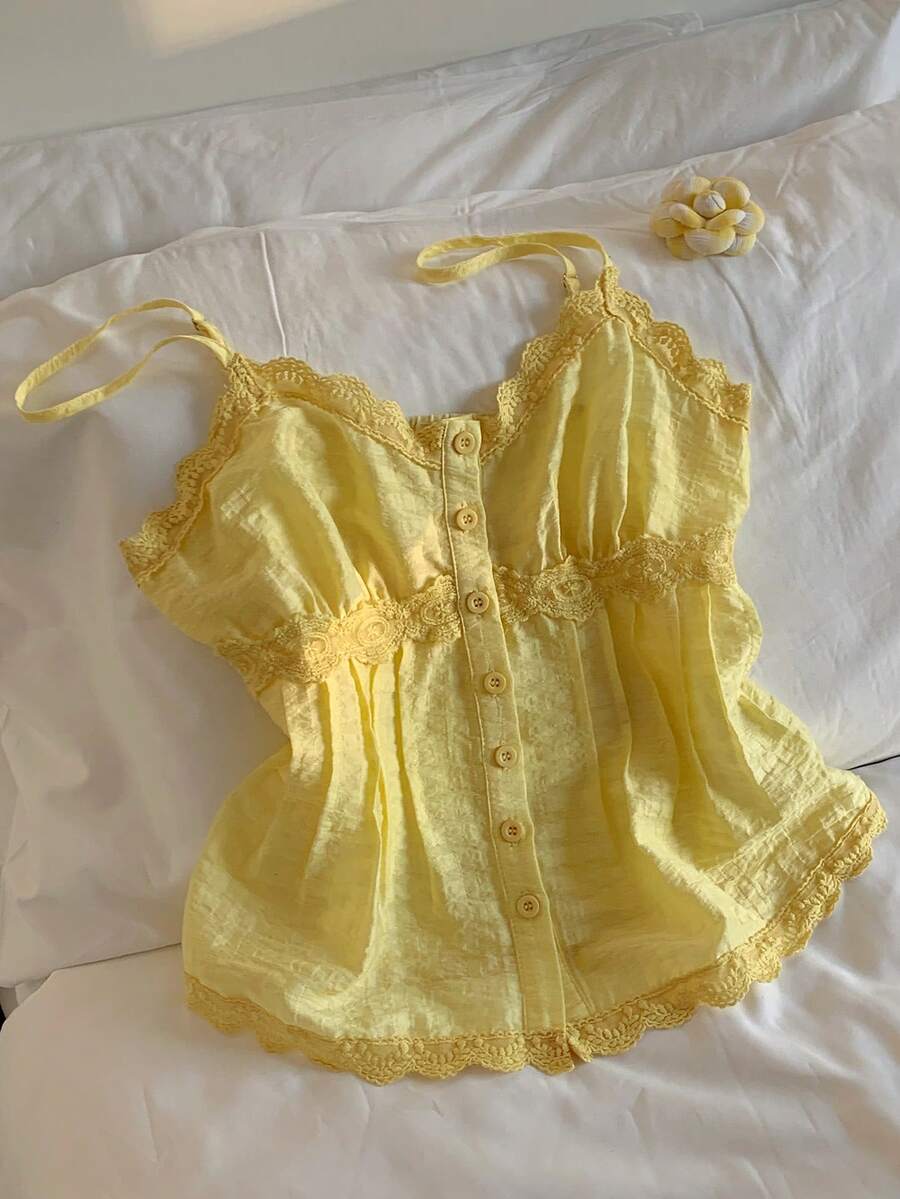 Comfortcana 女士优雅纯色蕾丝边前开襟纽扣衬衫，夏季黄色上衣，度假休闲风，Y2K风格，春夏情人节嘉年华海滩生日派对婚礼外出黄色吊带背心 - 淡黃色 - 查看 1
