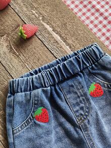 SHEIN 女童甜美草莓印花圆领长袖上衣搭配经典牛仔裤套装，可爱风格，适合公园、学校、与朋友外出以及日常穿着。 - 彩色 - 查看 6