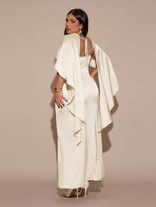 SHEIN BAE Váy satin thắt eo thanh lịch màu mơ cỡ lớn dành cho nữ - Màu be - Xem 1