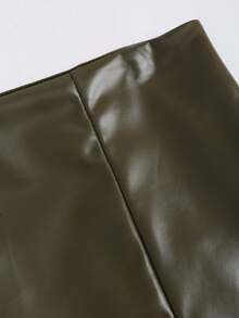 Sweetra Sexy Low-Waist Chic PU Leather Slit Mini Skirt, Spring/Summer - Army Green - View 3