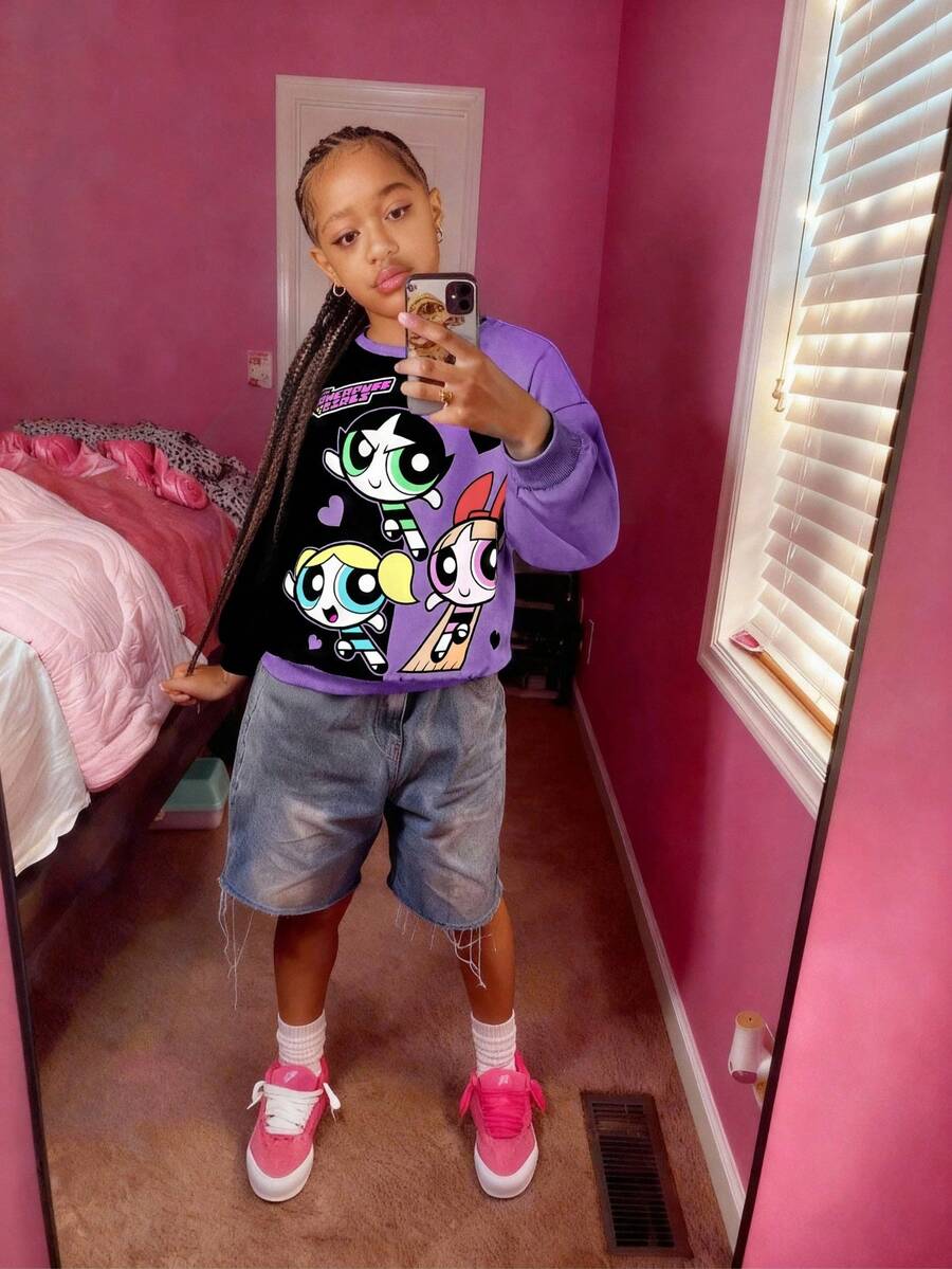 THE POWERPUFF GIRLS X SHEIN Sudadera casual de cuello redondo, hombros caídos y estampado de Blossom, Bubbles y Buttercup de Las Chicas Superpoderosas para niña preadolescente - Negro - Ver 1