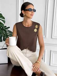 Serisse 女士时尚通勤无袖衬衫，金属装饰，夏季 - 棕色 - 查看 7