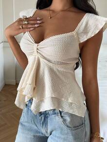 SHEIN EZwear 女士纹理针织荷叶边下摆甜心领口喇叭袖优雅T恤，Rave上衣