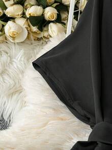 DreamSkyne Đầm dài tay ngắn cổ chữ V màu trơn thanh lịch cỡ lớn dành cho nữ - màu đen - Xem 4