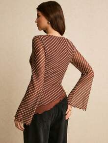 Poéselle 女士透视网纱条纹长袖T恤 – 巧克力棕色修身荷叶边下摆上衣，叠层街头风透视网纱条纹长袖棕色美学荷叶边下摆上衣，Y2K风格网纱修身T恤，休闲/办公通勤条纹印花喇叭袖褶皱修身T恤，春秋冬季女士休闲棕色上衣情人节 - 棕色 - 查看 5