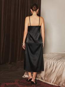 Slumberist Luxury Sexy Women's Nightgown, Dual-Color Unique Lace Patchwork Dress - Black - View 2