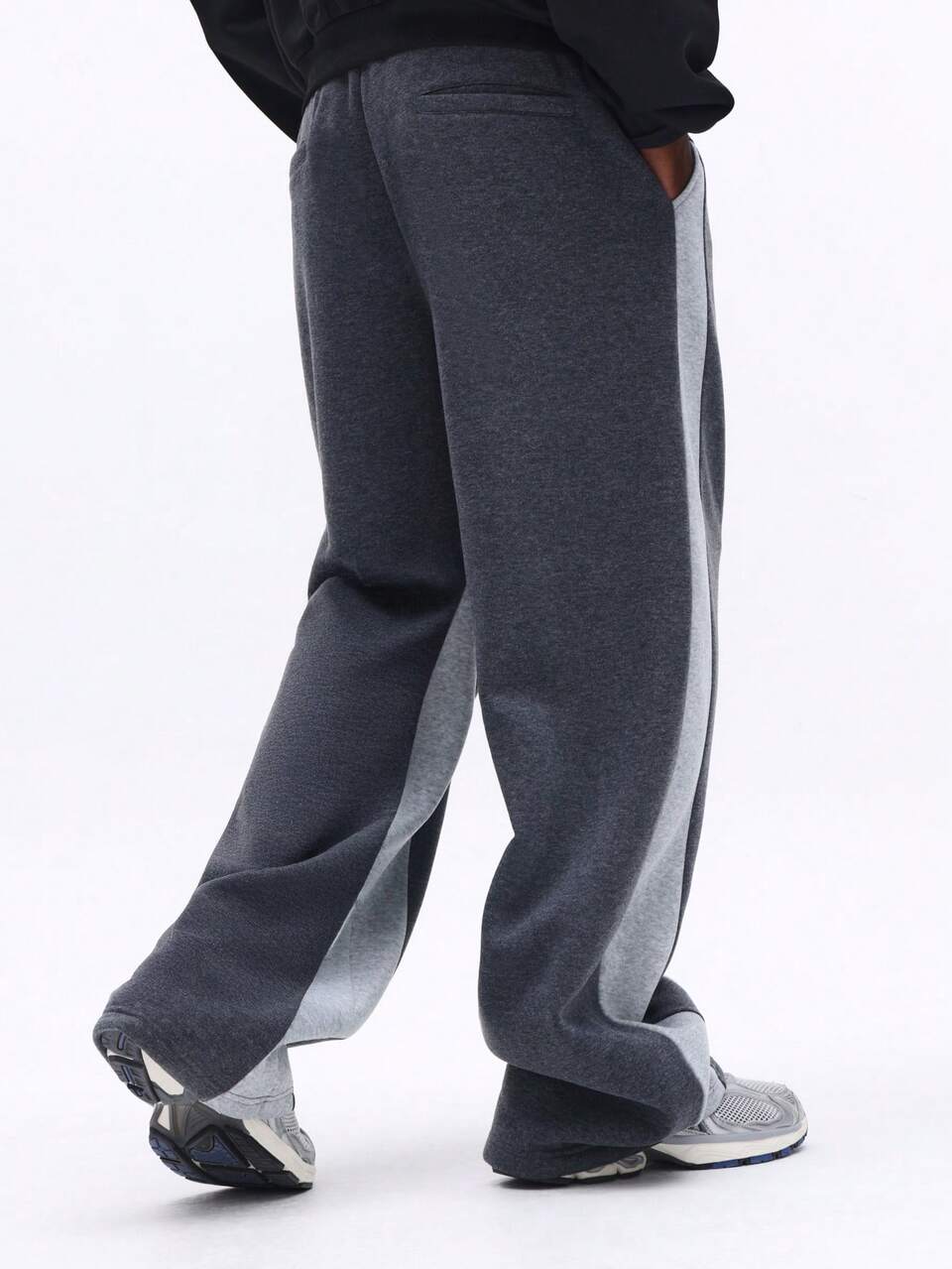 SUMWON Calça de Moletom Folgada com Painéis Laterais de Costura Tonal, Detalhes em Piping Branco, Cintura com Cordão Relaxado, Calça de Lazer Simples
