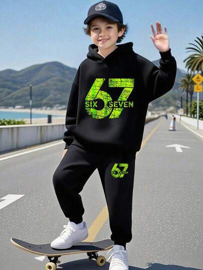 SHEIN Fantacosmos Autumn/Winter Boys' Casual Fashion Creative Personalized Refreshing High-End Colorful Digital 67 Letter Slogan Graphic Print Hoodie And Sweatpants Set, Comfortable Cozy Fall & Winter Styles Suitable For Boys