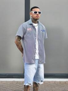 Devon Thys 男士休闲条纹标语印花短袖衬衫，夏季 - 灰色 - 查看 6