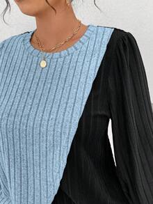 EMERY ROSE Conjunto de 2 piezas de ropa de estar en casa de talla grande, color negro, estilo casual elegante para otoño, con top de cuello redondo, manga larga, punto suave acanalado, diseño de bloques de color y patchwork asimétrico, y pantalones - Multicolor - Ver 6