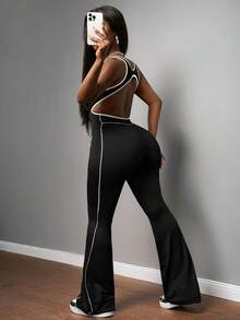 Slaydiva 2025新款初秋休闲简约日常约会运动风瑜伽服小立领速干运动面料前中拉链落肩黑色拼接白色缎带长袖上衣+黑白拼接紧身背心连体裤喇叭裤侧边白色条纹拼接瑜伽裤针织套装女两件套 - A - 黑色 - 查看 2