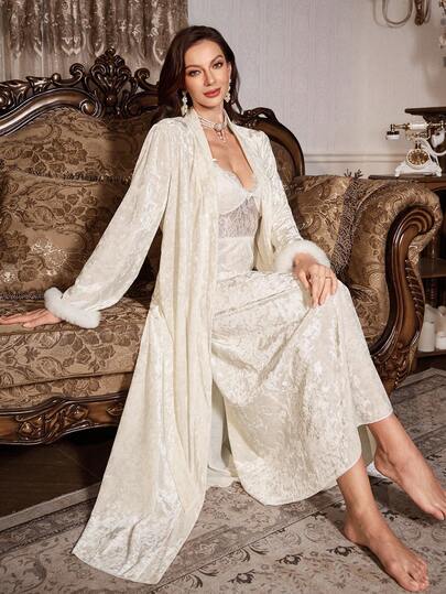 PalaceNights Women Fluwelen Sleepwear Set: Long Sleeve Jacket Faux Fur Cuffs Kanten Maxi Dress view 6