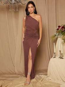 SHEIN Belle Vestido ajustado con hombros oblicuos, drapeado y abertura, vestido de dama de honor de unicolor - Café integral - Ver 8