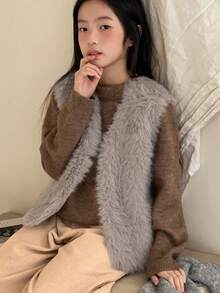 DAZY Tween Girls' Solid Color Casual Loose Faux Fur Vest, Autumn/Winter - Grey - View 3