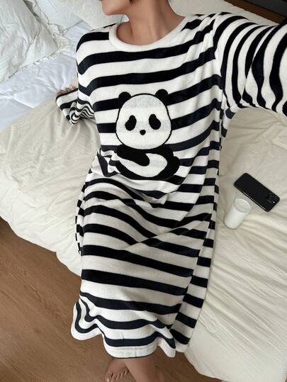 SHEIN Camisón de manga larga con rayas de panda lindo y acogedor, talla grande, Camisón Moo Moo