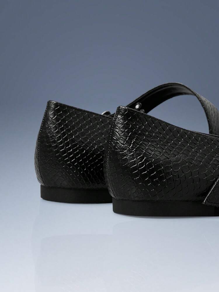 CUCCOO GRLICON Women's Square Toe Buckle Design Casual Flat Loafers For Christmas