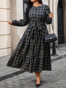 SHEIN 复古花卉格纹圆领泡泡袖大码女装连衣裙，女士秋季穿搭，新年穿搭，圣诞节连衣裙 - 彩色 - 查看 1