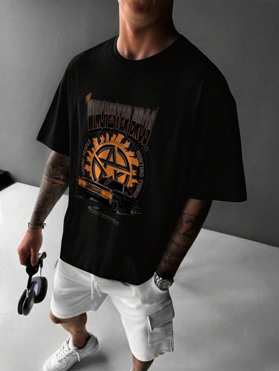 Supernatural X SHEIN 男士字母与汽车图案圆领短袖 T 恤 - 黑色 - 查看 1