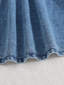 SHEIN 1件女婴娃娃领花卉刺绣长袖纽扣休闲可爱水洗蓝复古牛仔连衣裙，喇叭裙摆和松紧袖口，适合春秋季休闲外出或旅行 - 中等水洗藍 - 查看 8