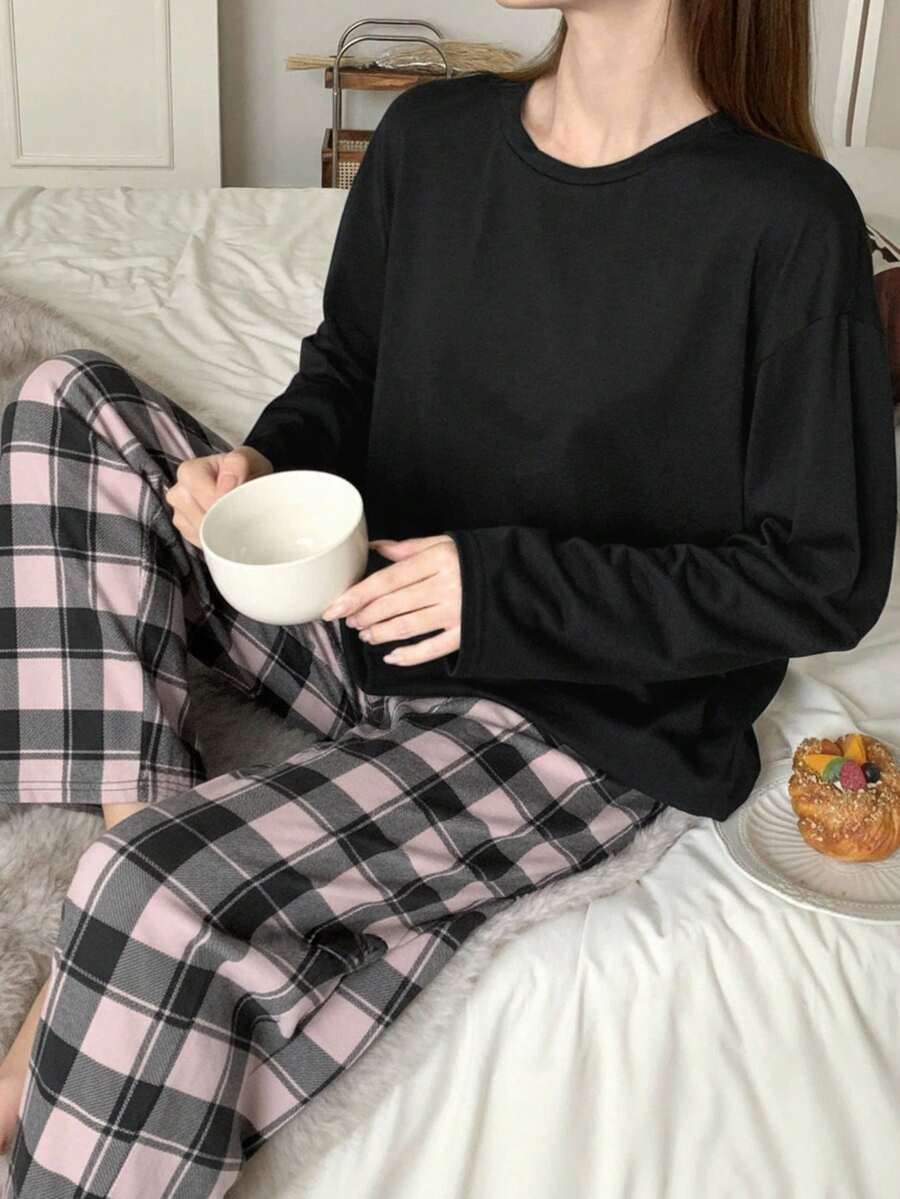 Bộ đồ mặc nhà màu đen 2 món cho bé gái tuổi teen, áo phông kẻ caro trơn và quần dài đến mắt cá chân kẻ caro, đồ ngủ mặc nhà thoải mái, cổ tròn, thoải mái và thời trang, phù hợp cho mùa xuân và mùa thu, đồ mặc nhà thoải mái - Hồng - Xem 1