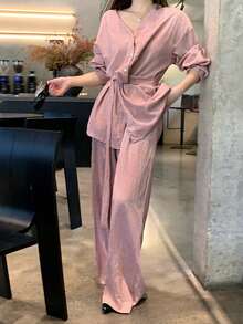 DAZY 女士V领开衫纹理面料收腰衬衫和阔腿裤休闲两件套 - 粉色 - 查看 4