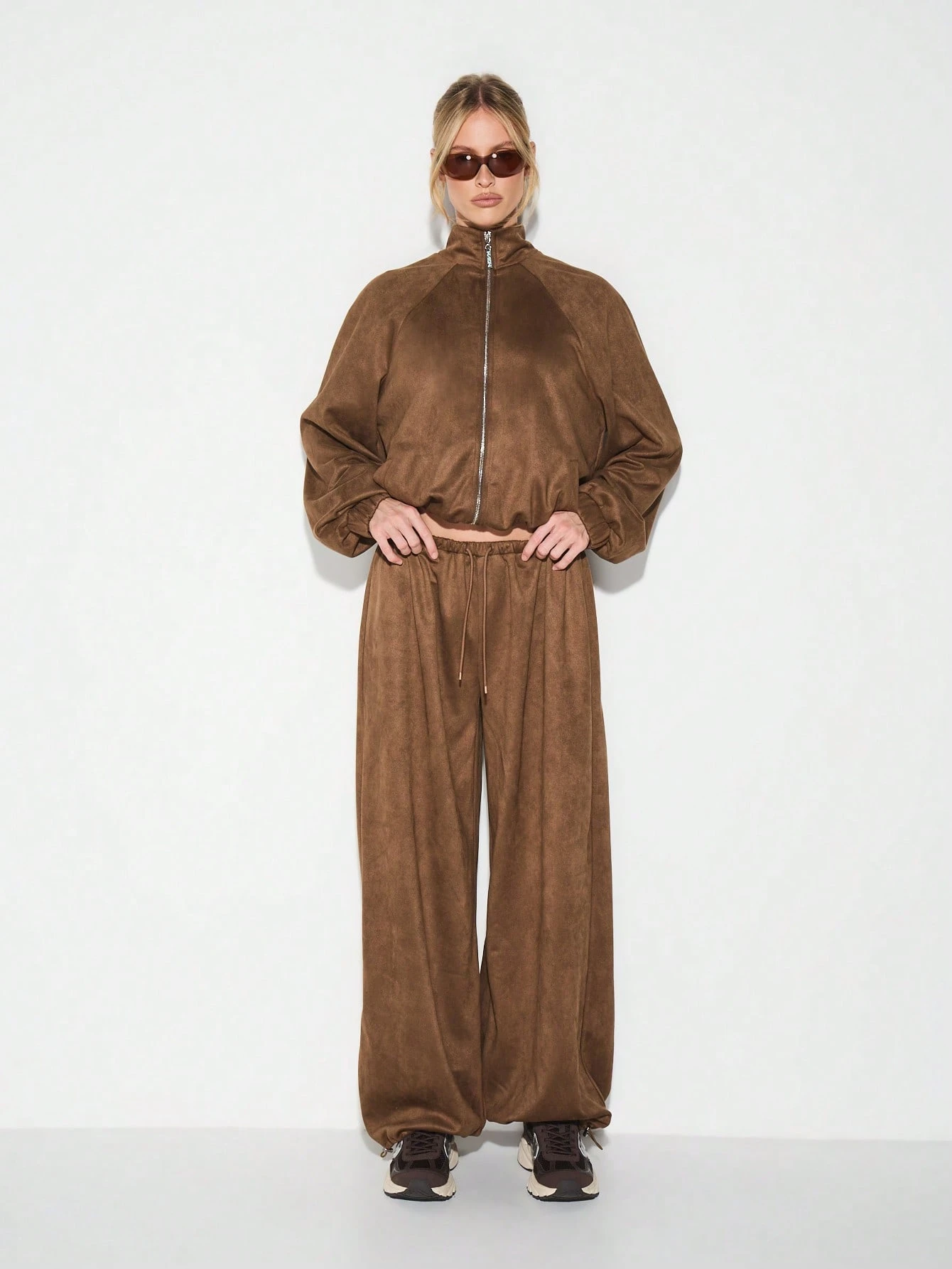 KIZN Pantalones palazzo de gamuza de pierna ancha con cordón