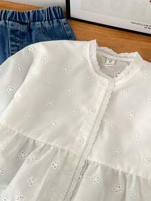 Genkimix Kids 女童休闲荷叶边领刺绣花边宽松白色衬衫，舒适亲肤，适合春季日常穿着 - 白色 - 查看 4
