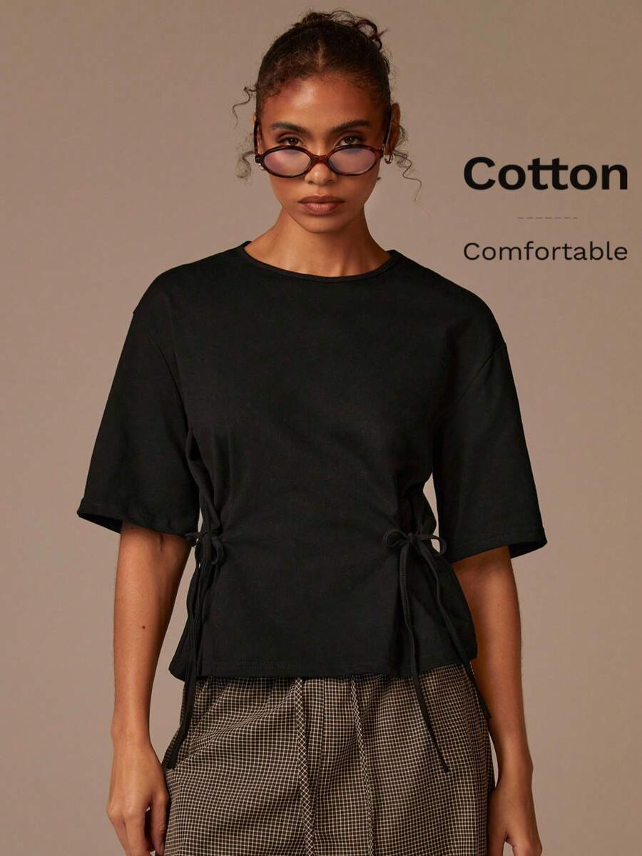 Athîral 女式休闲黑色短袖上衣，侧腰抽绳设计 - 黑色 - 查看 1