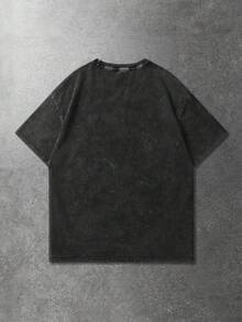 ROMWE MEN Goth 男士人像印花酸洗短袖T恤，适合日常穿着，春夏款 - 黑色 - 查看 2