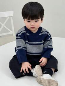 DAZY 幼儿男童V领条纹长袖毛衣，秋冬季 - 藍色 - 查看 3