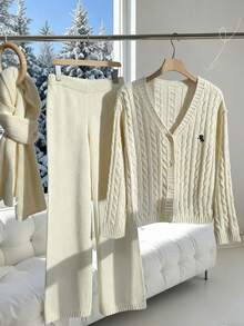 SHEIN Girls Cream White Star Jacquard Knit Clothes Set,Autumn Casual V-Neck Cardigan & Sweatpants,Back-To-School Holiday Tween Matching Sweater Suit,Winter - Apricot - View 1
