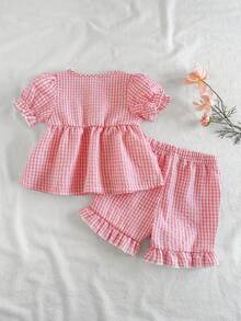 Vintaside Kids Bộ 2 áo sơ mi kẻ caro màu hồng cổ tròn tay bồng trang trí nơ và quần short kẻ caro viền bèo nhún cho bé gái, thích hợp mặc hàng ngày, đi chơi và chụp ảnh, mùa xuân/hè - Hồng - Xem 2