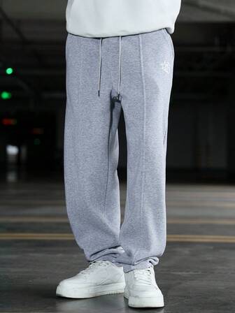 Manfinity EMRG 年轻休闲运动风拼接印花灰色男士运动裤