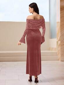 Modelyn 秋冬露肩丝绒花卉拼接纯色丝绒修身鱼尾喇叭袖优雅派对连衣裙，红色 - 粉色 - 查看 2