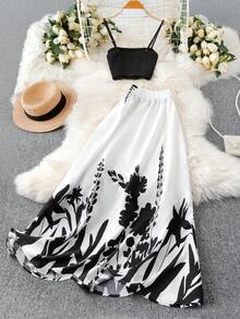 Franclia Women's Pleated Spaghetti Strap Crop Top & Mini Skirt 2 Piece Set, Sexy Midriff-Baring, Floral Print, Spring/Summer Two Piece Set Women Skirt Black And White Skirt Elastic Waist Skirt Set Long Skirt Sets Summer - Black and White - View 2