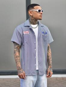Devon Thys 男士休闲条纹标语印花短袖衬衫，夏季 - 灰色 - 查看 1