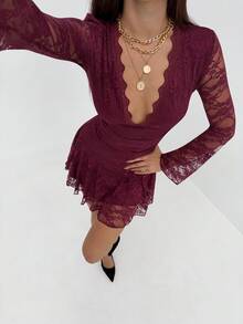 Aloruh 酒红色浪漫约会之夜新款深V领长袖蕾丝拼接腰部A字连衣裙，适合冬季穿着 - 酒紅色 - 查看 10