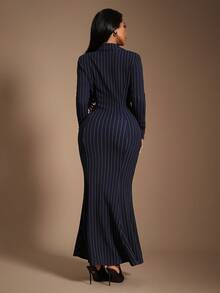 Radiana 女士优雅简约藏蓝色条纹翻领长袖修身连衣裙（带垫肩），复古现代西装裙，长款连衣裙，燕尾服连衣裙，美人鱼连衣裙，条纹连衣裙，休闲商务女装，时尚高端套装，适合休闲外出、通勤、办公室、工作场所、聚会、派对、正式场合。弹力面料，修身显瘦，凸显身材曲线。 - 藏蓝色 - 查看 2