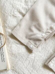 Vintaside Kids 新生儿连体衣，灯芯绒面料，乡村风格，时尚百搭，休闲可爱，男女皆宜，适合新生儿，春、秋、冬三季穿着。 - 杏色 - 查看 8