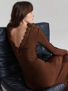 Ontre 女士棕色纹理高弹舒适面料露背蕾丝拼接V领露背前襟常规肩长袖美人鱼廓形复古邮轮度假风时尚都市休闲商务正式办公室连衣裙，优雅低调复古风格，高品质机场时尚，四季皆宜的美丽长裙，派对必备棕色长裙棕色婚礼宾客礼服棕色优雅连衣裙女士长袖优雅连衣裙棕色性感连衣裙情人节特别设计高端、优雅、复古 - 棕色 - 查看 2